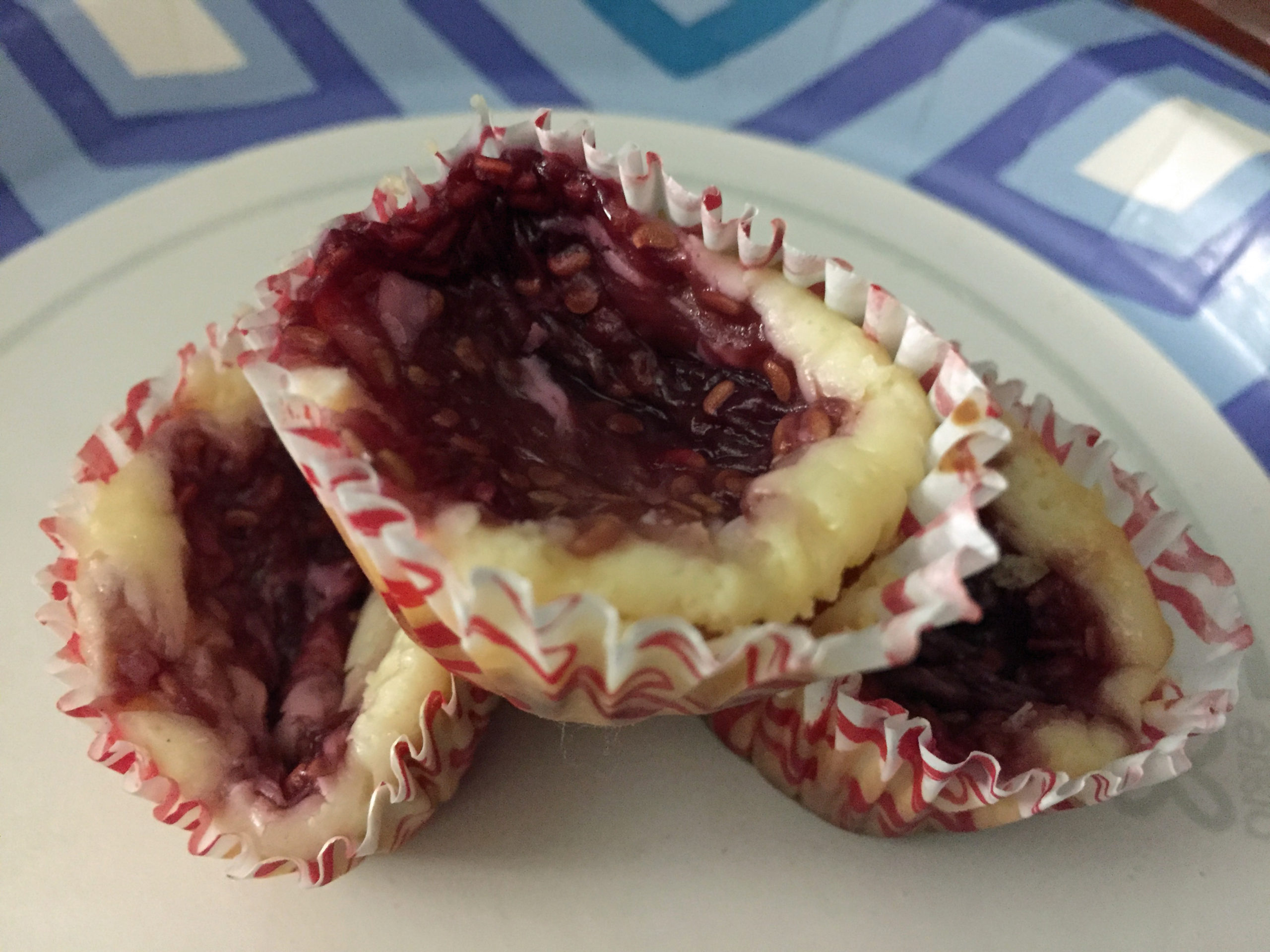 White Chocolate Raspberry Cheesecake Bites